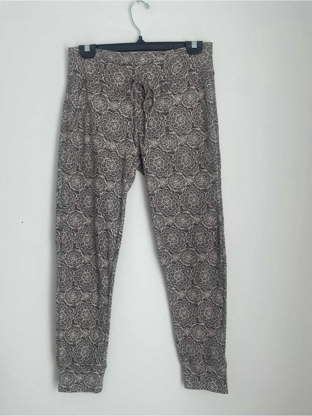 Aerie Brown Lightweight Mandala Patterned Waffle Knit Joggers Pockets Size L